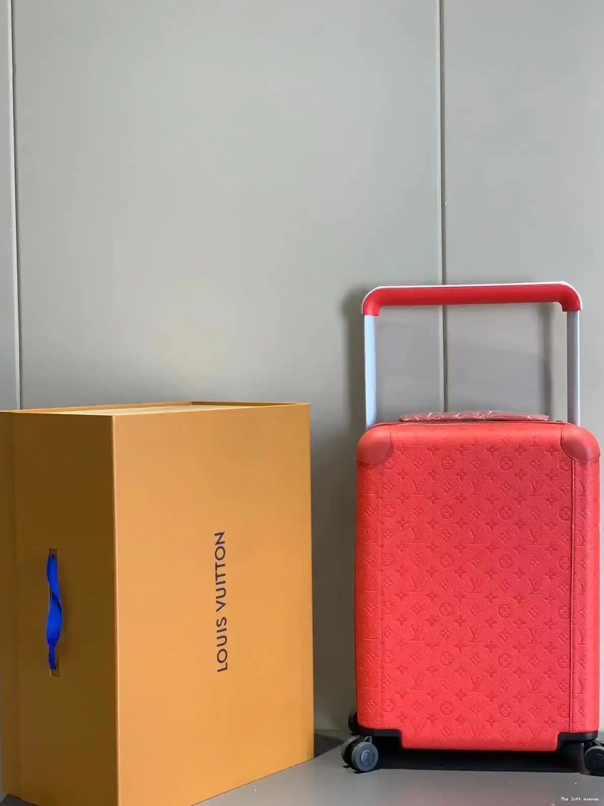CUSTOM 55 SUITCASE HORIZON 37L TAURILLON RED 0611